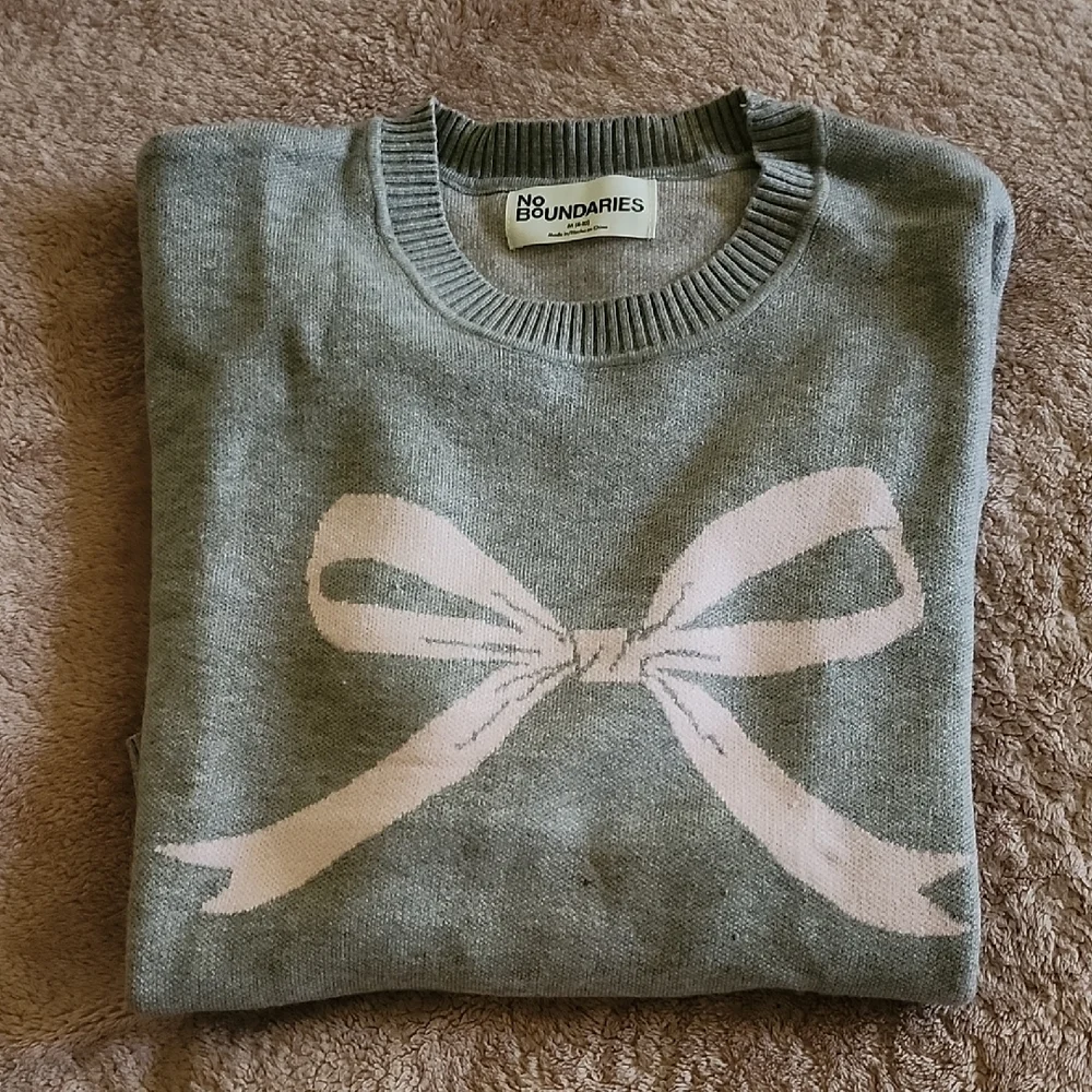 No Boundaries Gray Sweater with Pink Bow - Picture 2 of 2